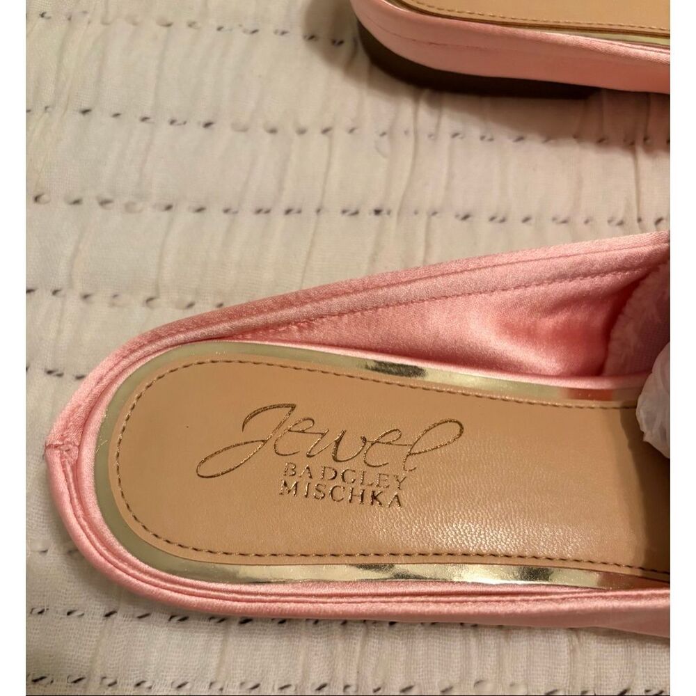 Jewel Badgley Mischka Pink Satin Ballet Mule Flats Pearl Bow Slip-On Shoes Size - Picture 2 of 5